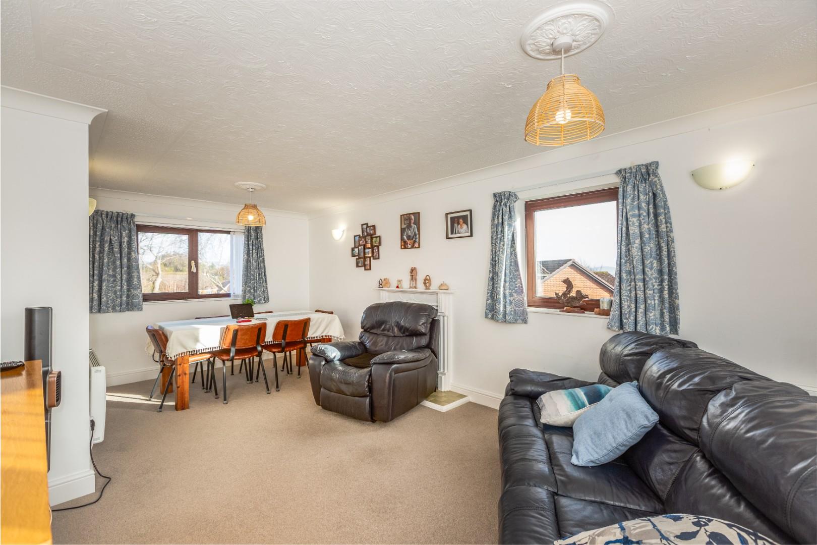 Folland Court, West Cross, Swansea, SA3 5BJ